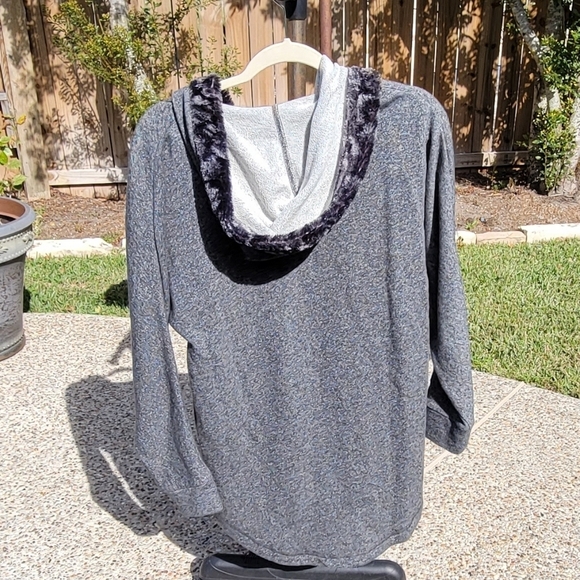 NWOT SOFT SURROUNDINGS Medium Cabin Cuddle Up Hoodie Sweatshirt Sweater Hood Gra - Picture 11 of 12